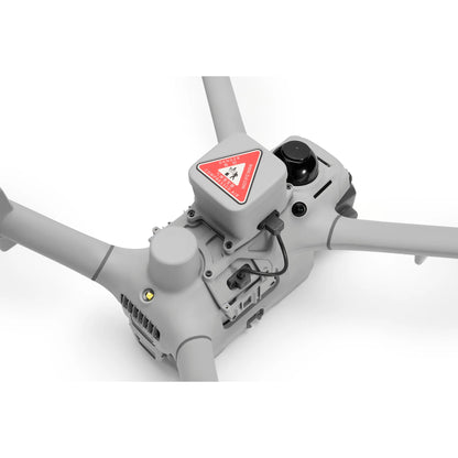 DJI AP1 fallskärm monterad på Matrice 5TD, närbild